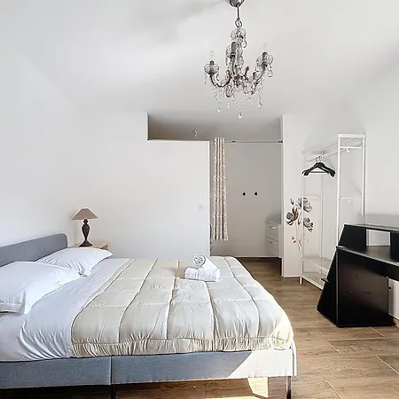 Maison Proche Clermont Et Riom 4 Et 4 Sbd , Climatisé Avec Parking Gratuit * Marsat