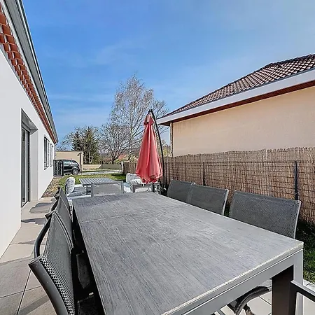 Maison Proche Clermont Et Riom 4 Et 4 Sbd , Climatisé Avec Parking Gratuit Marsat