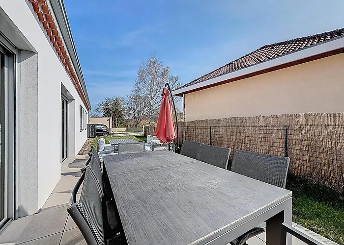 Maison Proche Clermont Et Riom 4 Et 4 Sbd , Climatise Avec Parking Gratuit Marsat